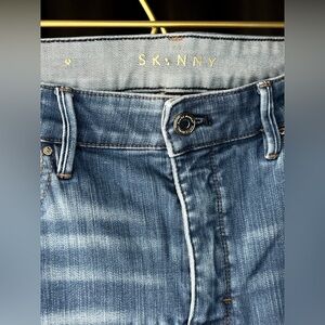 WHBM “The Skinny” Patched High-Rise Jeans – Size 8, Style 570276850